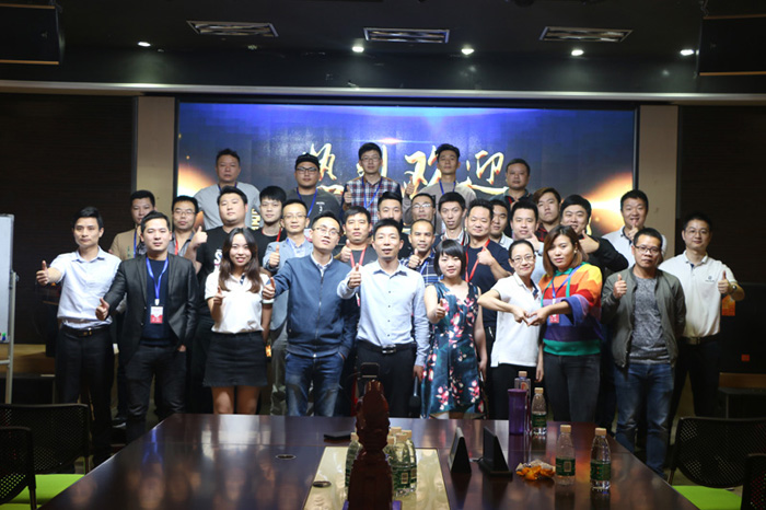 <b>讓愛回家！英嘉尼智能影院第四期特訓(xùn)營交流暨客戶答謝會圓滿成功！</b>