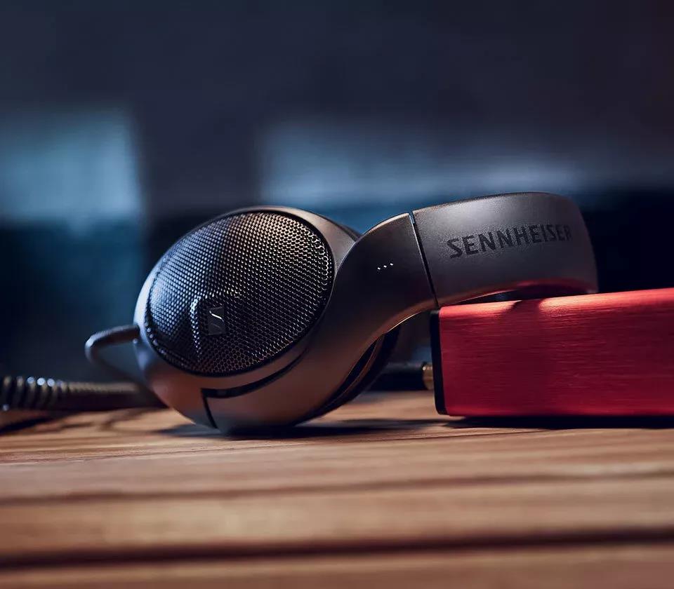 <b>Sennheiser森海塞爾即將發(fā)售新品HD 400 PRO專業(yè)監(jiān)聽耳機(jī)</b>