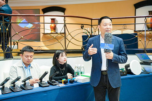 <b>麒麟方圖攜多款會議話筒出席數(shù)字中國智慧視聽產(chǎn)業(yè)發(fā)展峰會</b>